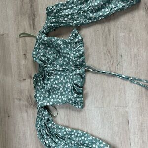 Pink Lily green cropped dress with flower designs new barely used.